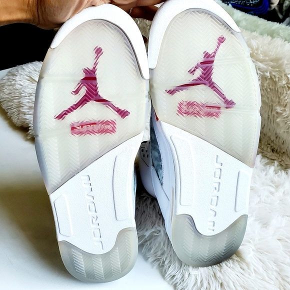 Jordan 5 White Retro Supreme's - Picture 8 of 10